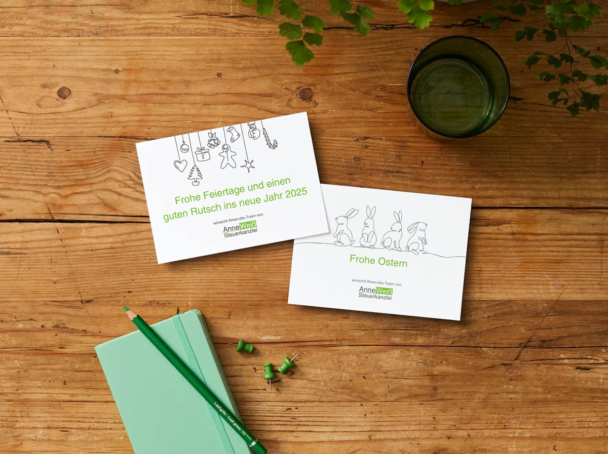 Jahreszeitenkarten für Weihnachten und Ostern – lineare Illustrationen und saisonale Grüße im Branding-Stil der Steuerkanzlei Anne Weiss.